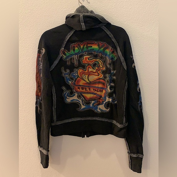 🌈 2B Free Rare Graffiti “Freedom/Love You” Hoodie - Size S - Picture 2 of 8